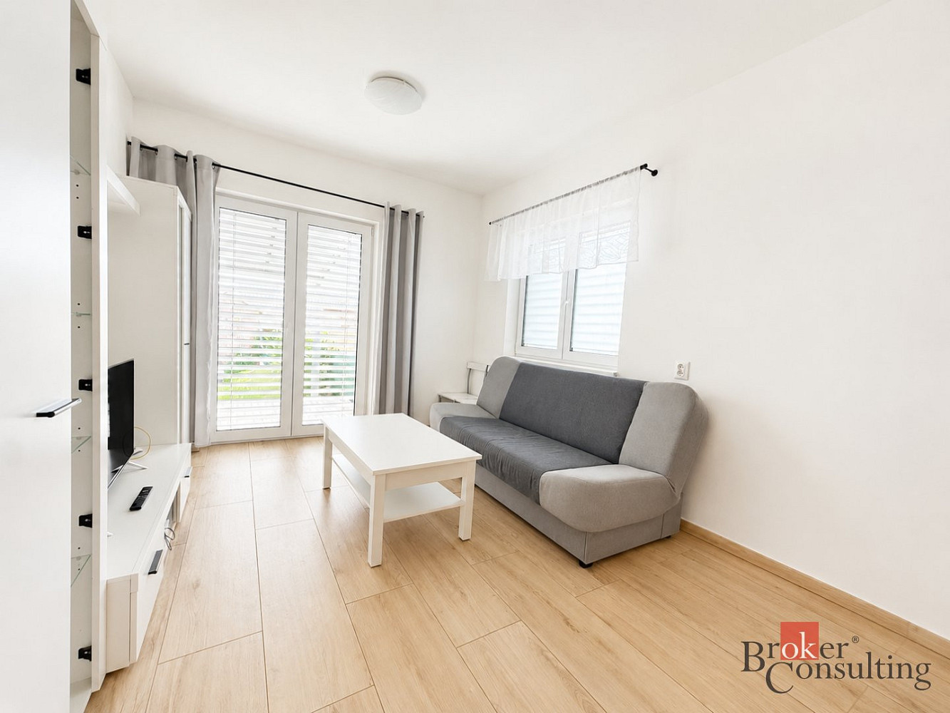 Pronájem bytu 2+kk 47 m² – fotografie 4