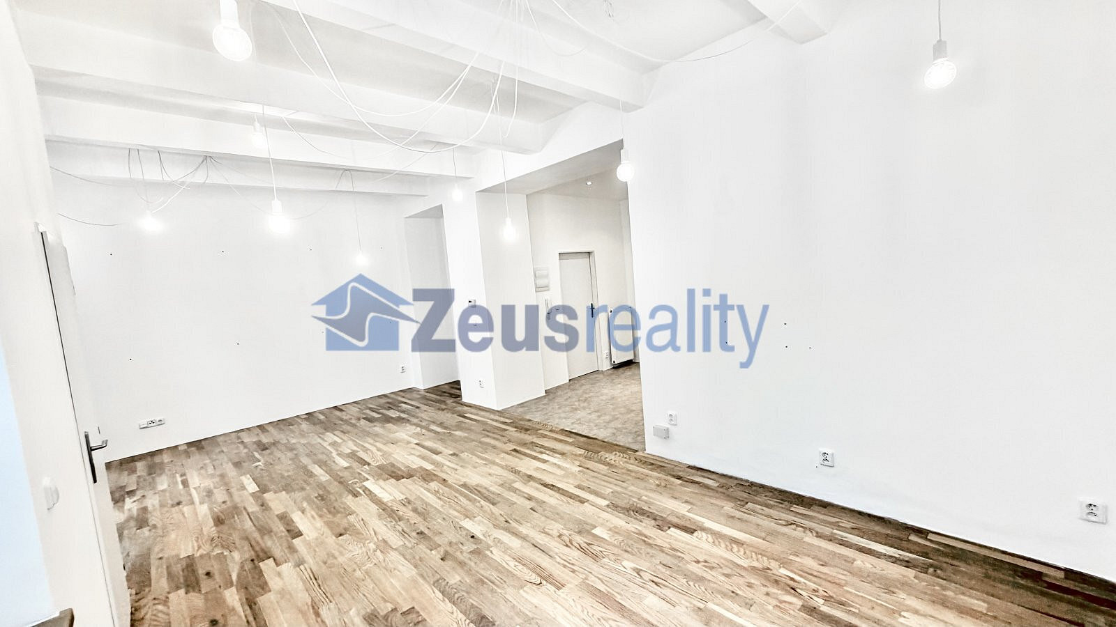 Pronájem obchodních prostor 48 m² – fotografie 4