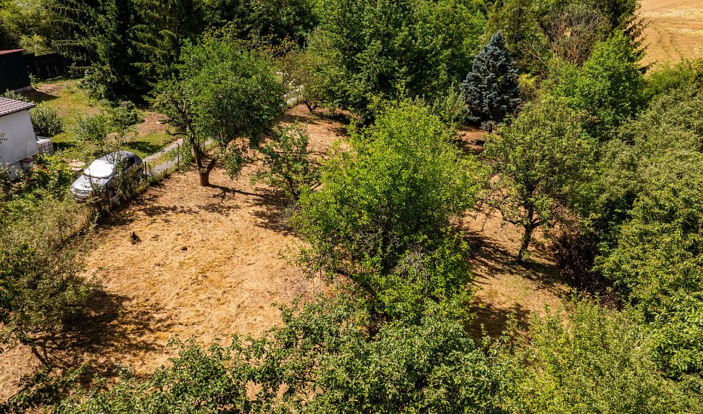 Prodej zahrady 1 432 m², Praha – náhled fotky 12