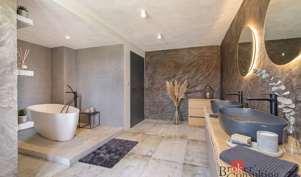 Prodej domu 257 m² s pozemkem 767 m², Staré Město – náhled fotky 10