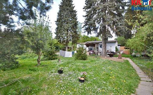 Prodej stavebního pozemku 900 m², Na Vyhlídce, Kamenice - Nová Hospoda, okres Praha-východ
