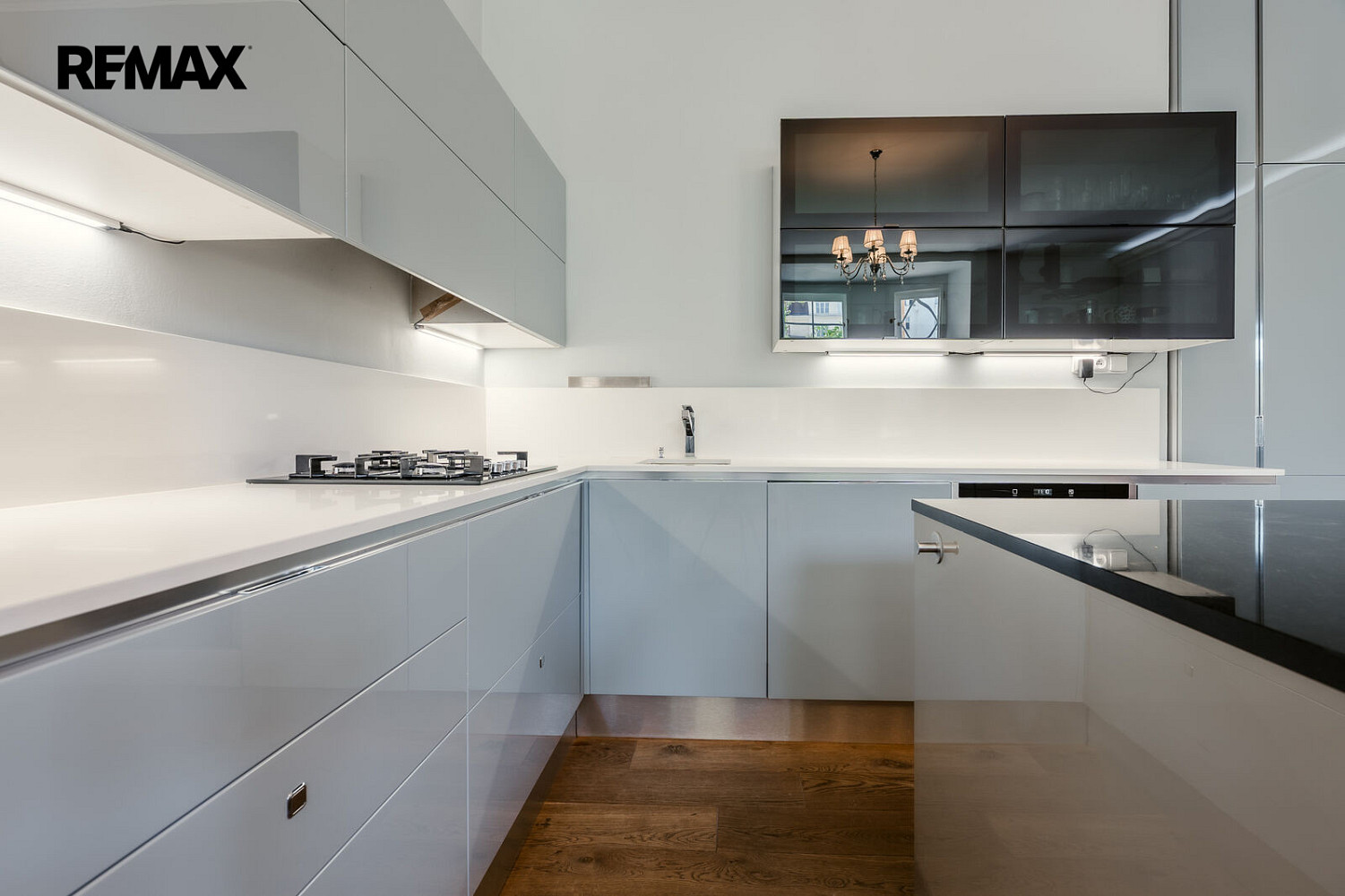 Pronájem bytu 4+kk 103 m² – fotografie 5