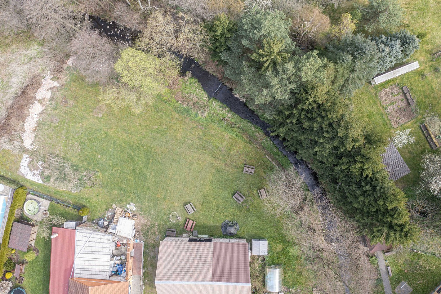 Prodej stavebního pozemku 2 314 m² – pohled 2