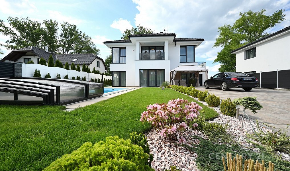 Prodej domu 243 m² s pozemkem 850 m², Květnice – náhled fotky 2