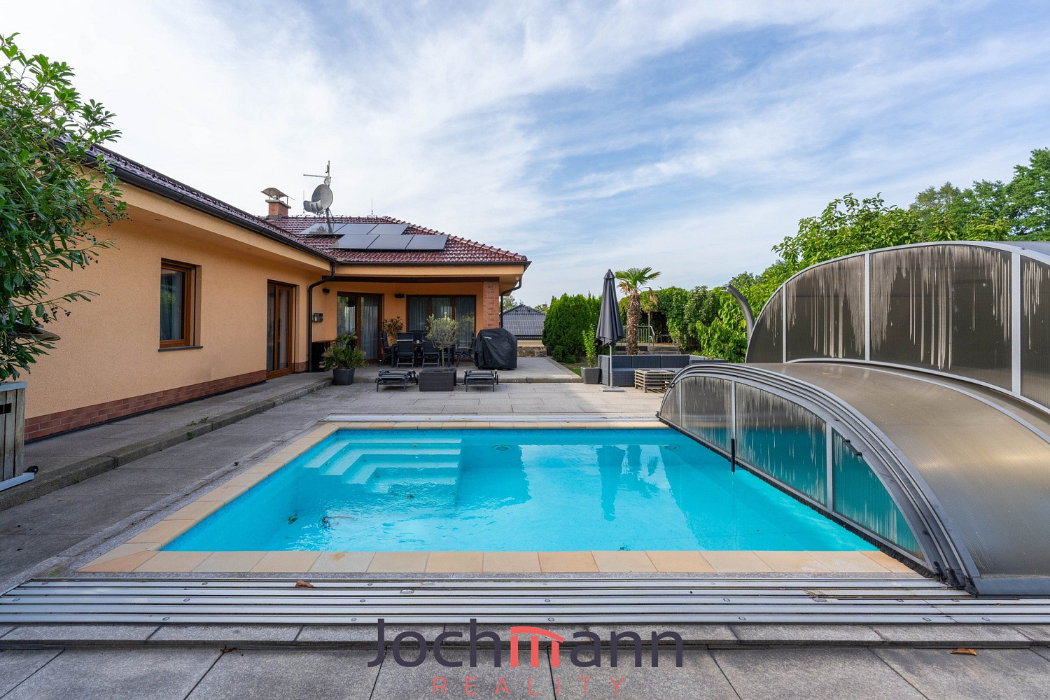 Prodej domu 274 m² s pozemkem 1 138 m² – fotografie 2