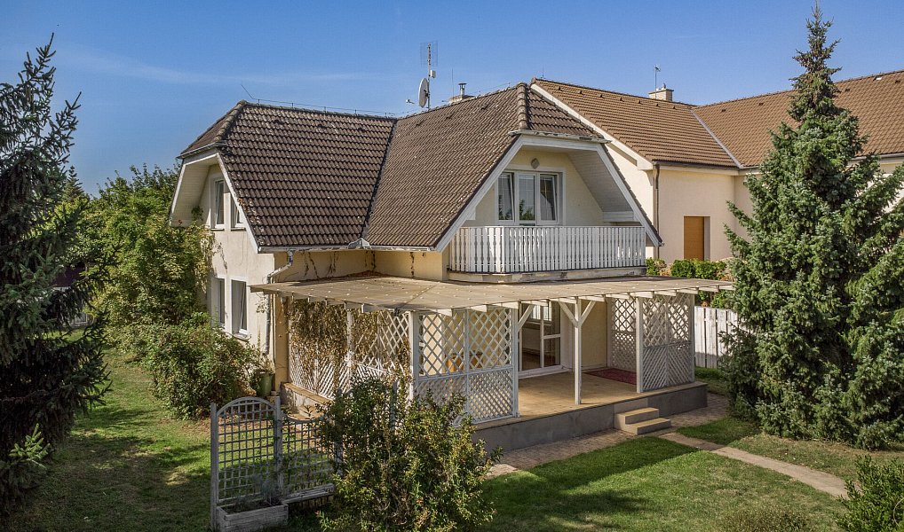 Prodej domu 295 m² s pozemkem 1 173 m², Praha – náhled fotky 2