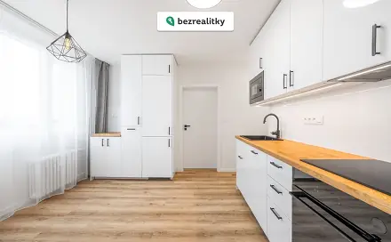 Prodej bytu 3+1 74 m², Počernická, Praha 10 - Malešice