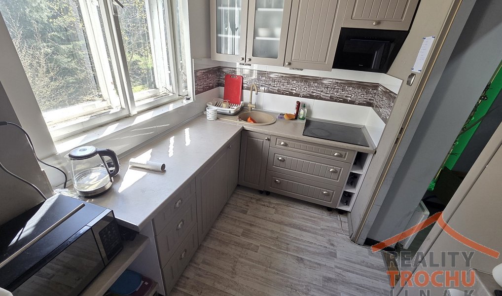 Prodej domu 390 m² s pozemkem 2 700 m², Meziměstí – náhled fotky 3