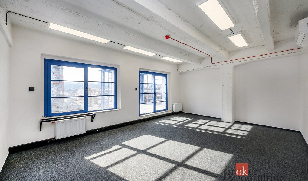 Pronájem kanceláře 219 m², Plzeň – náhled fotky 5