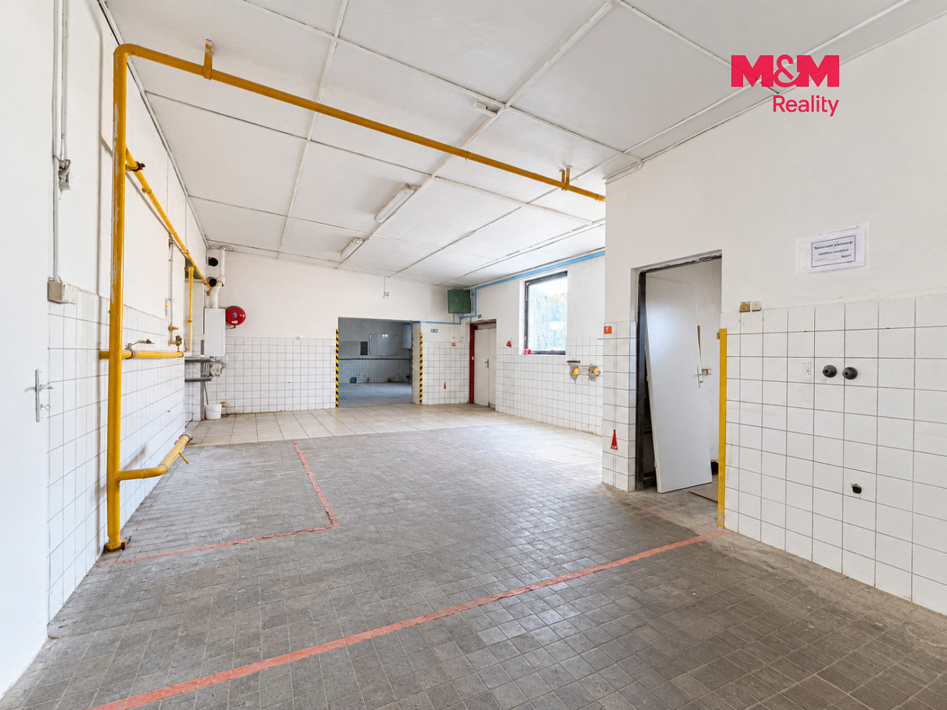Pronájem výrobních prostor 235 m² – fotografie 3