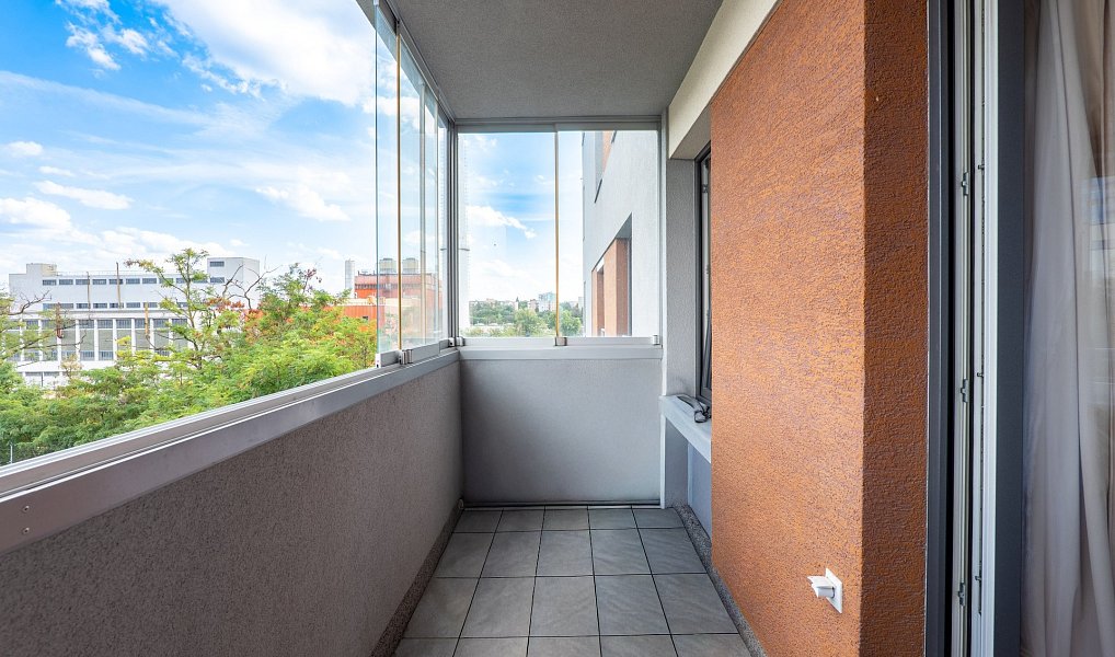 Prodej bytu 2+kk 62 m², Praha – náhled fotky 3