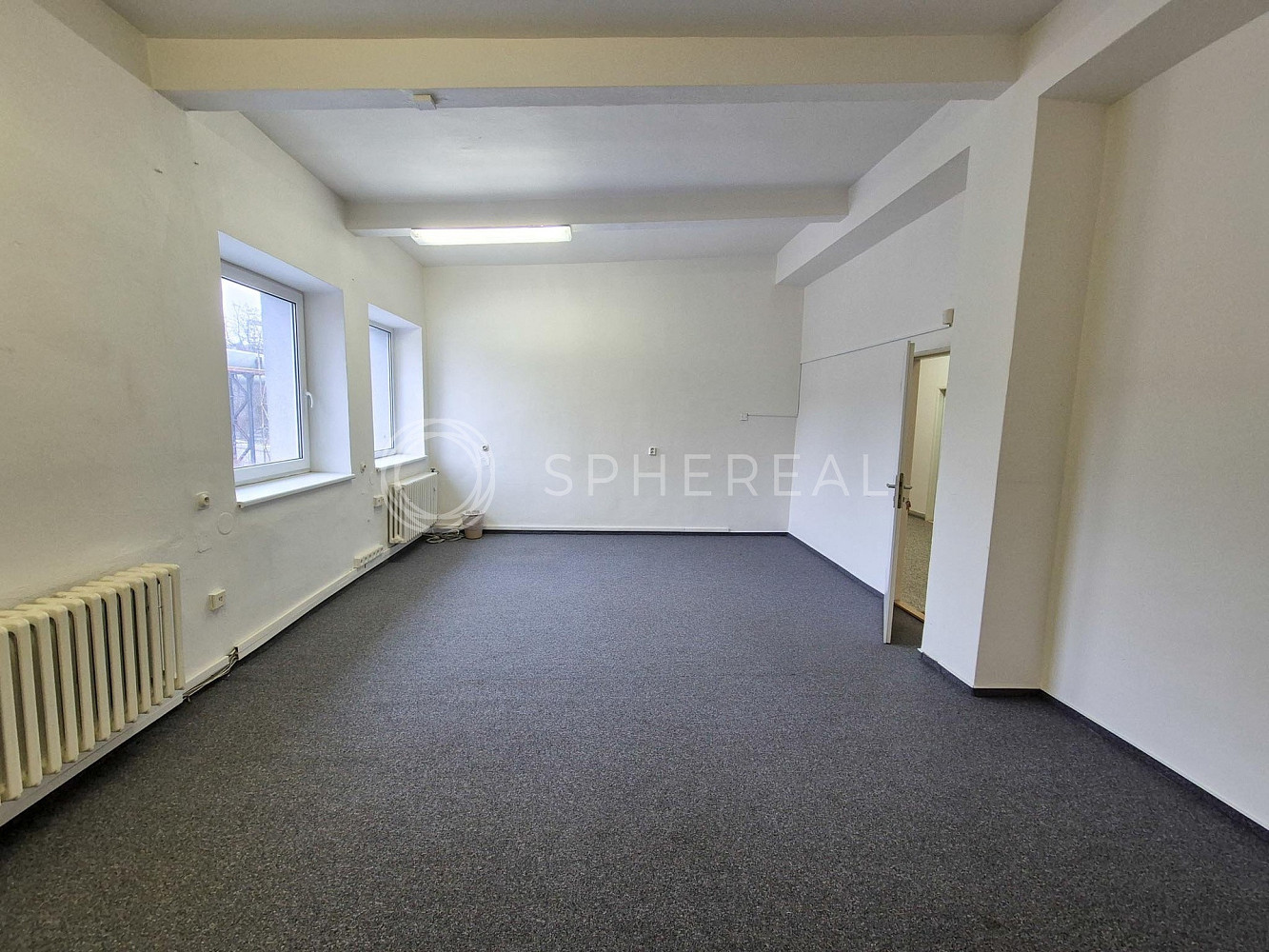 Pronájem kanceláře 203 m² — photo 3
