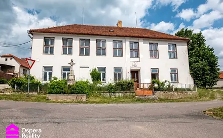 Prodej domu 260 m² s pozemkem 575 m², Lomy, okres Třebíč