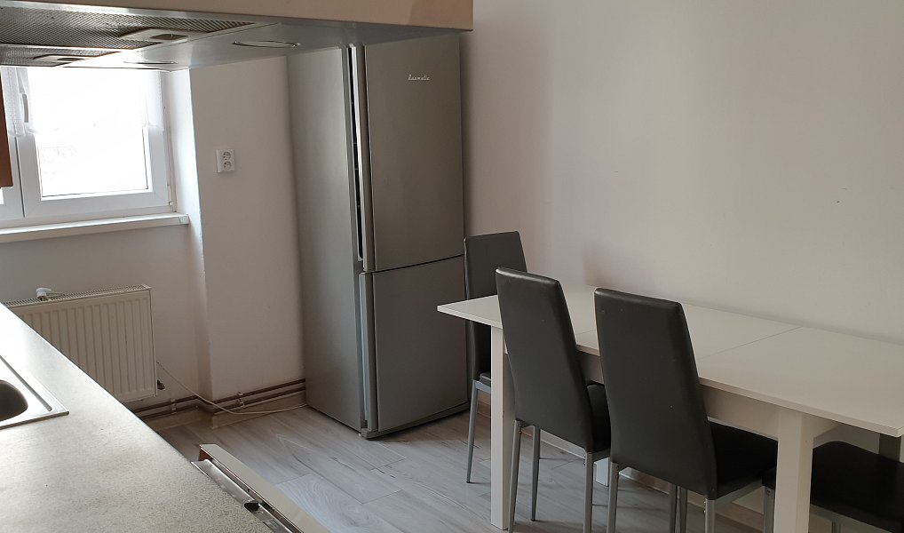 Pronájem bytu 3+1 80 m², Teplice – náhled fotky 2