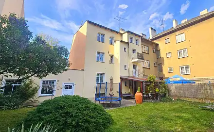 Prodej nájemního domu, činžáku 400 m²