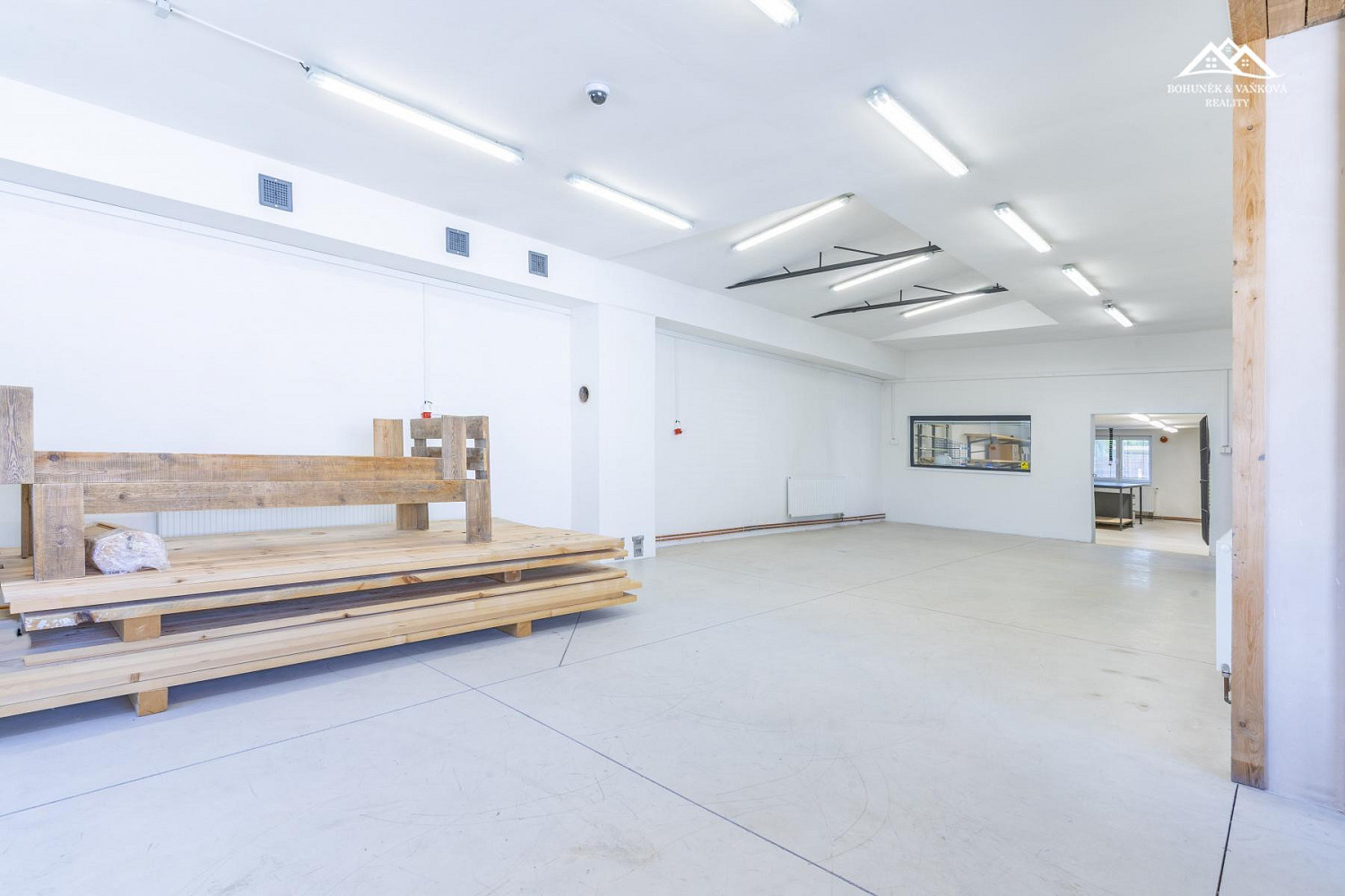 Pronájem výrobních prostor 240 m² – fotografie 4
