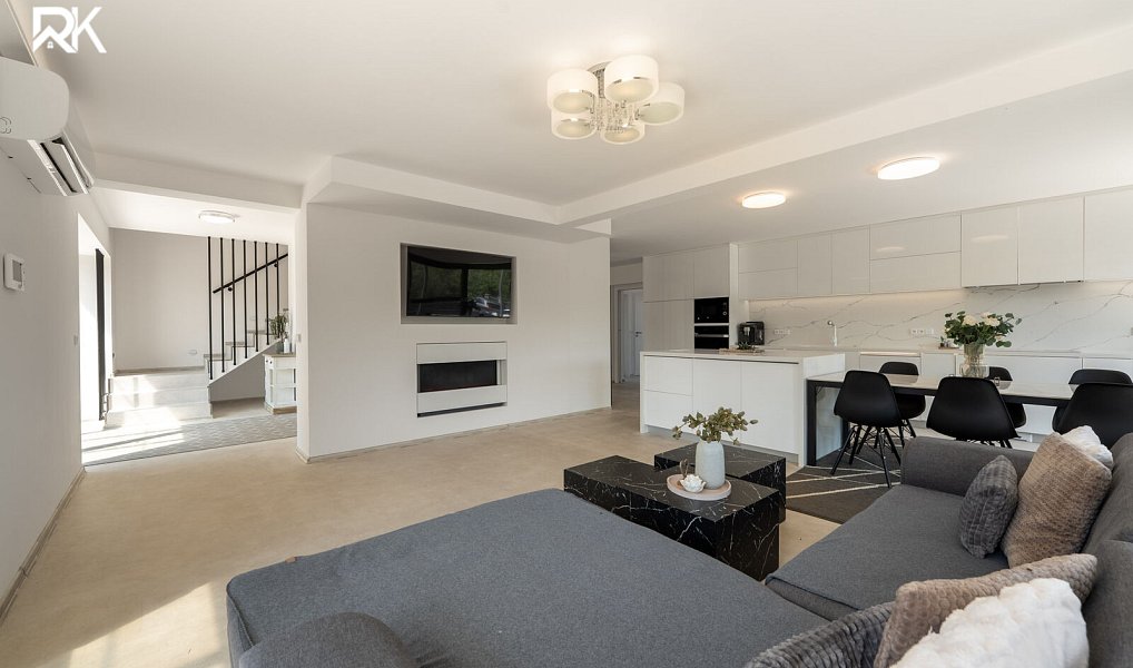 Prodej domu 279 m² s pozemkem 1 184 m², Grunta – náhled fotky 4