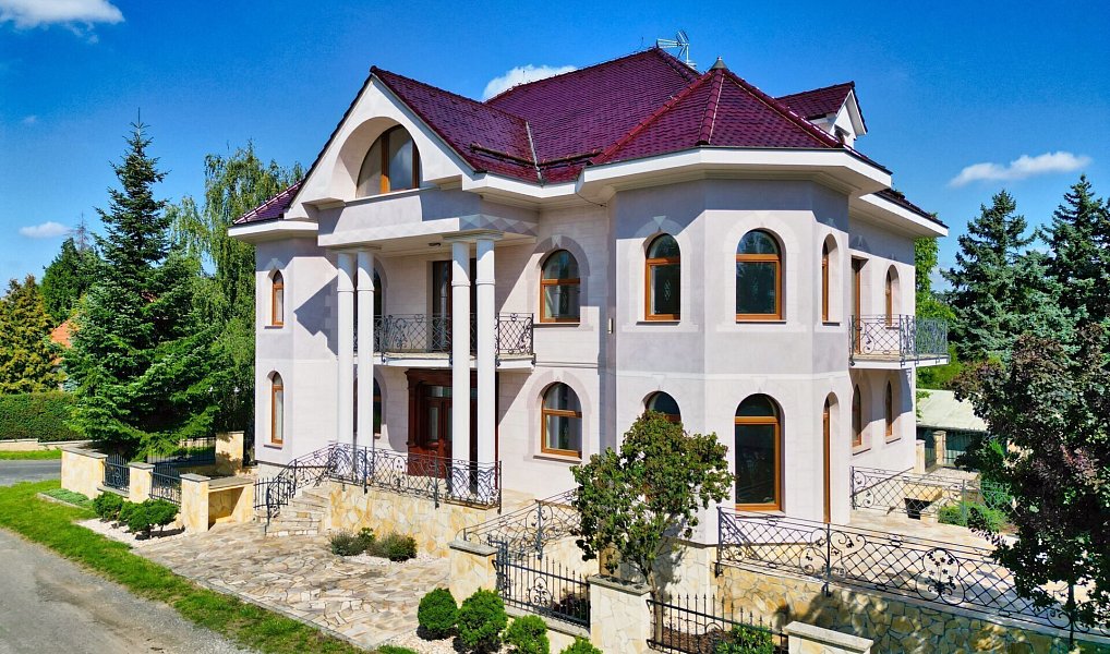Prodej domu 578 m² s pozemkem 886 m², Praha – náhled fotky 2