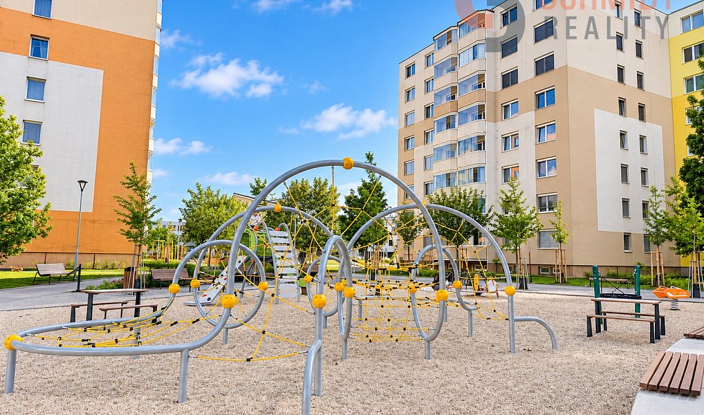 Prodej bytu 3+1 73 m², Veselí nad Moravou – náhled fotky 31