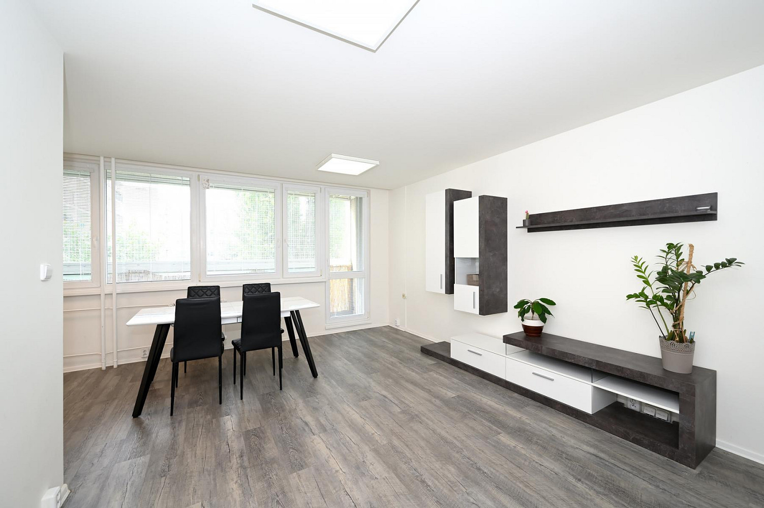 Pronájem bytu 3+kk 71 m² — photo 3