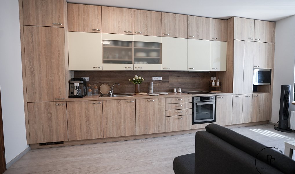 Prodej bytu 3+kk 70 m², Bělá pod Bezdězem – náhled fotky 2