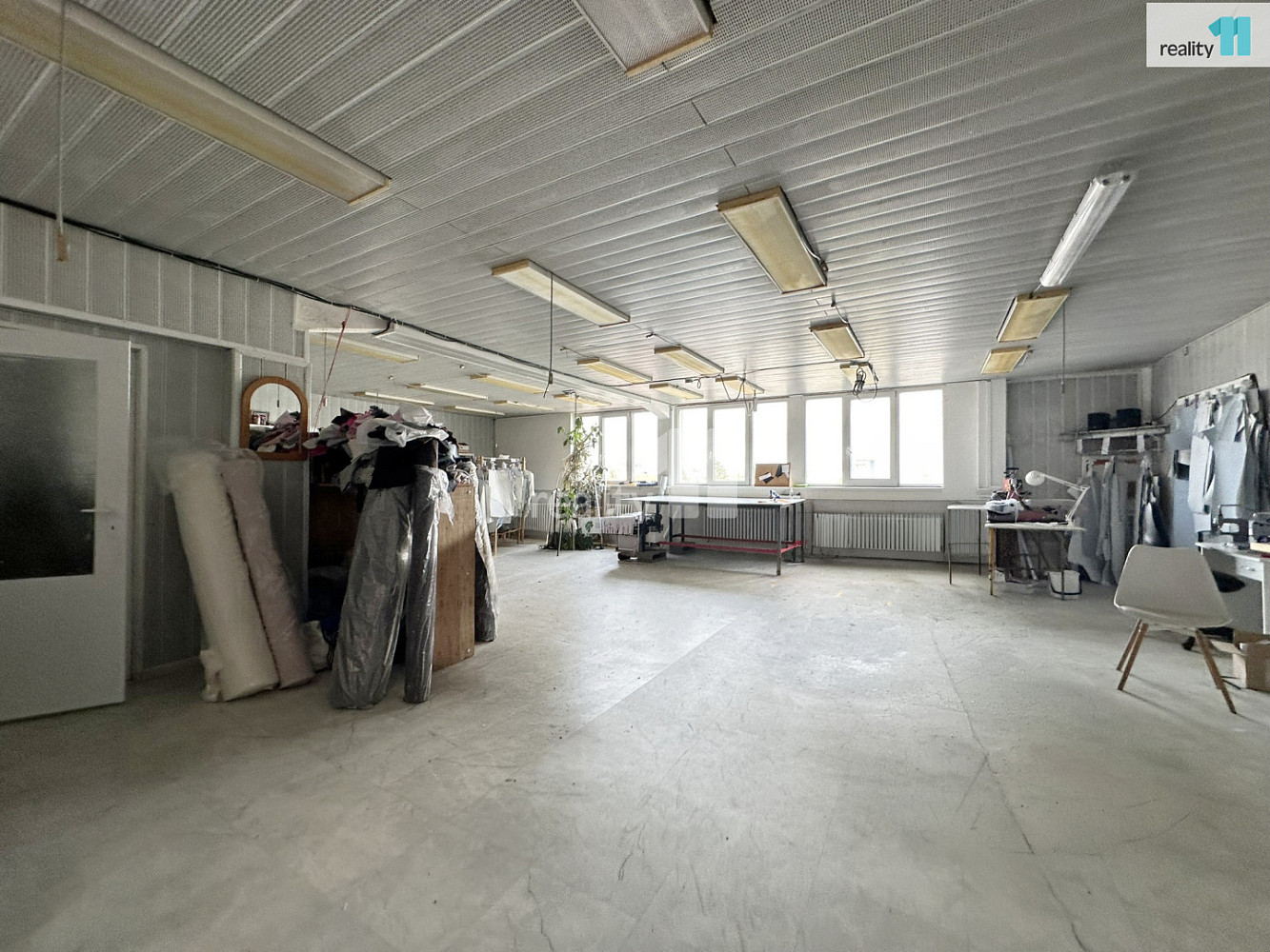 Pronájem výrobních prostor 204 m² — photo 3