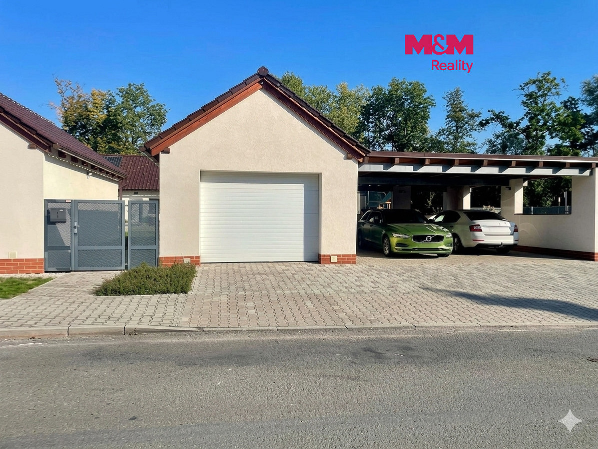 Pronájem garáže, 29 m2, Hradec Králové - Svinary