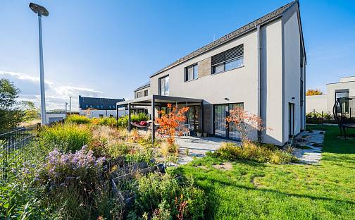 Prodej domu 170 m² s pozemkem 1 050 m², Vysoký Újezd, okres Beroun