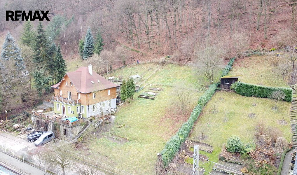 Prodej stavebního pozemku 1 057 m², Děčín – náhled fotky 2