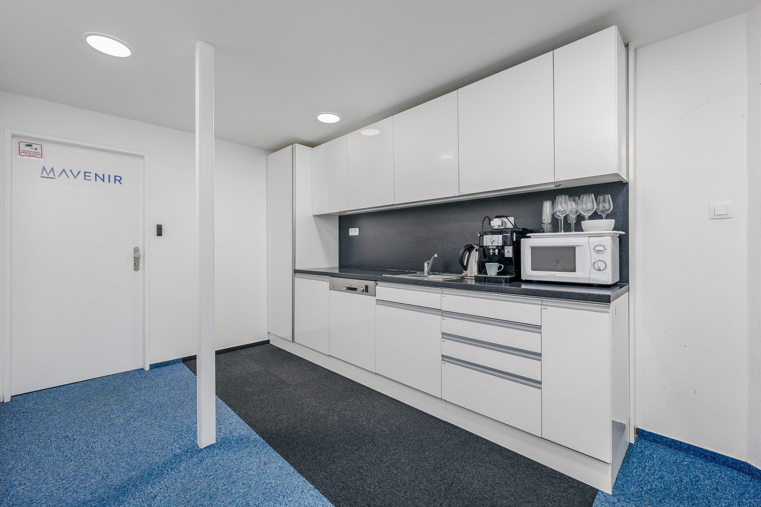 Pronájem kanceláře 500 m² – fotografie 5