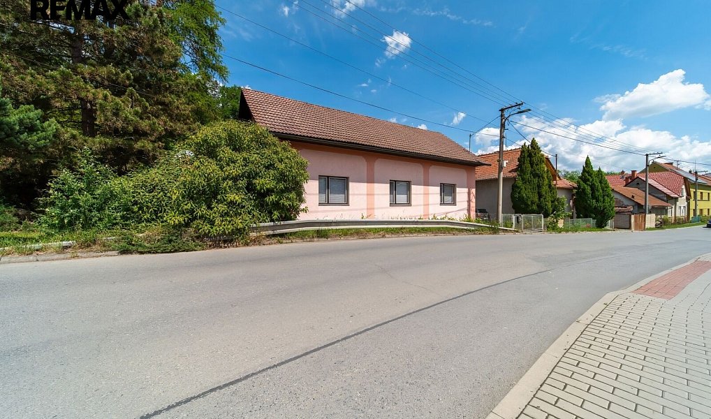 Prodej domu 362 m² s pozemkem 1 423 m², Vizovice – náhled fotky 2