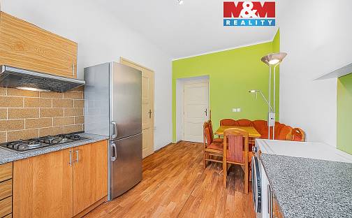 Prodej bytu 1+1 51 m², Střelecká, Hradec Králové