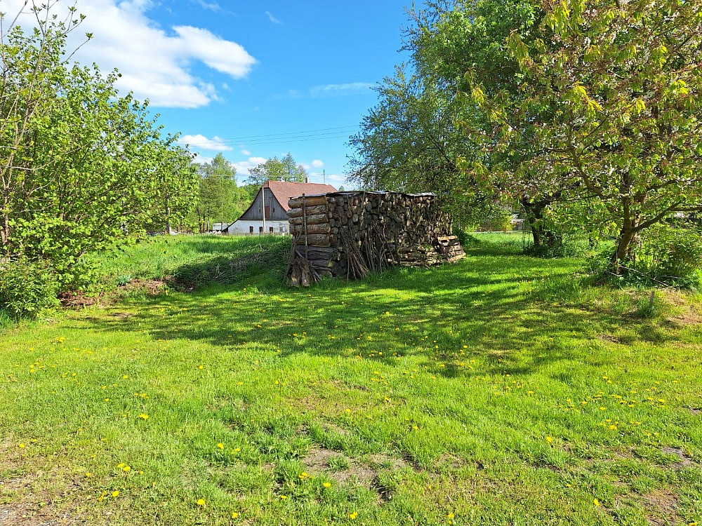 Prodej stavebního pozemku 2 097 m² – fotografie 5