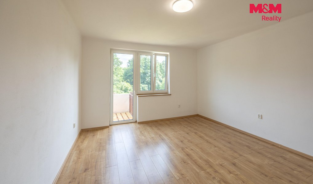 Prodej bytu 3+1 71 m², Horšovský Týn – náhled fotky 2