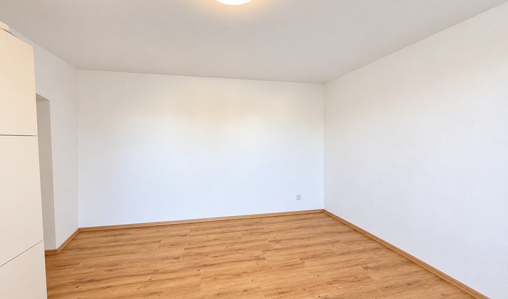 Pronájem bytu 1+kk 33 m², Opava – náhled fotky 2