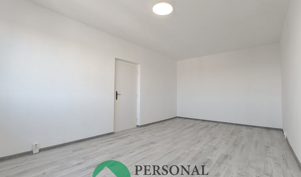 Pronájem bytu 1+1 42 m², Cheb – náhled fotky 2