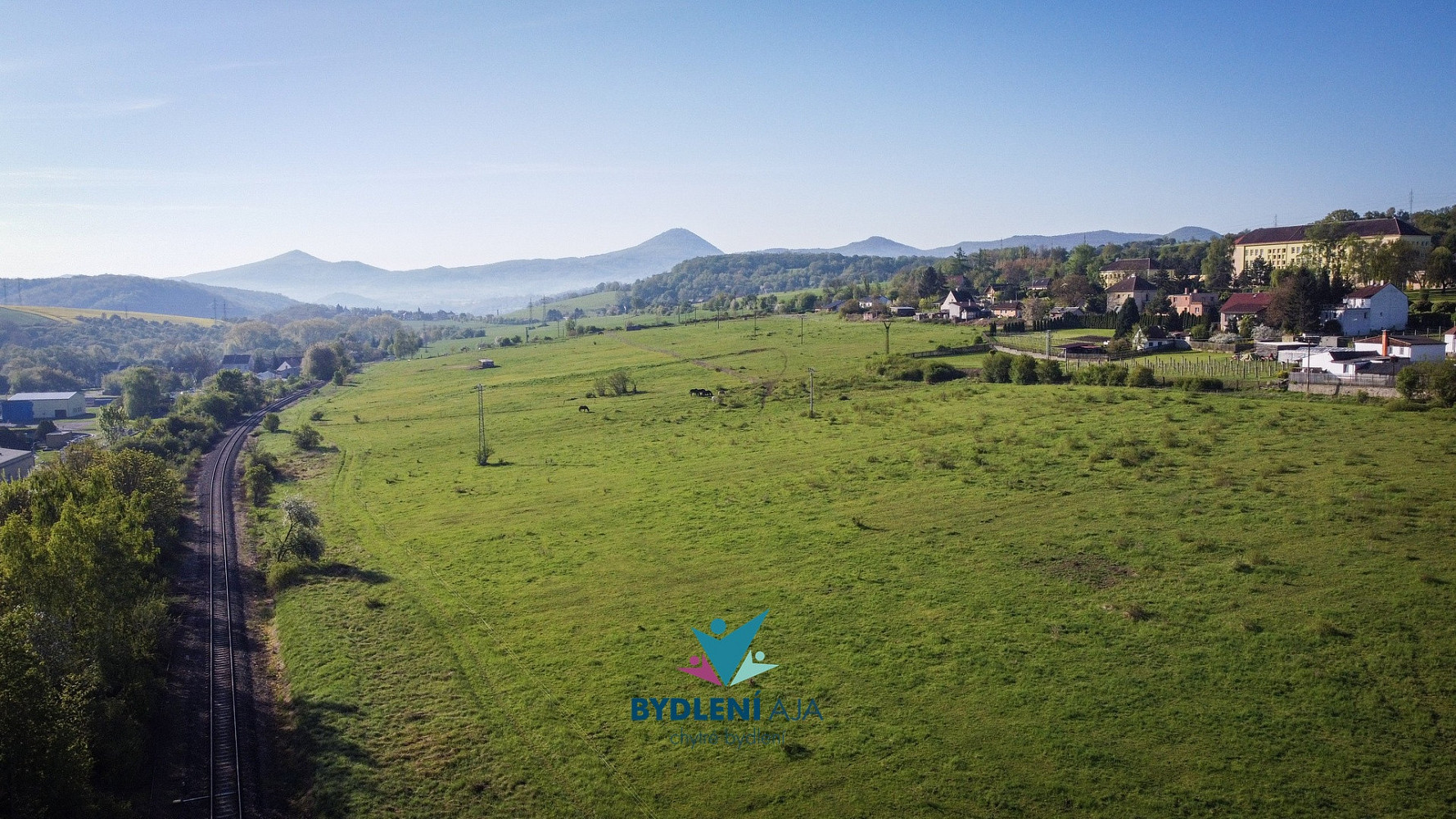 Prodej stavebního pozemku 16 000 m² — photo 2