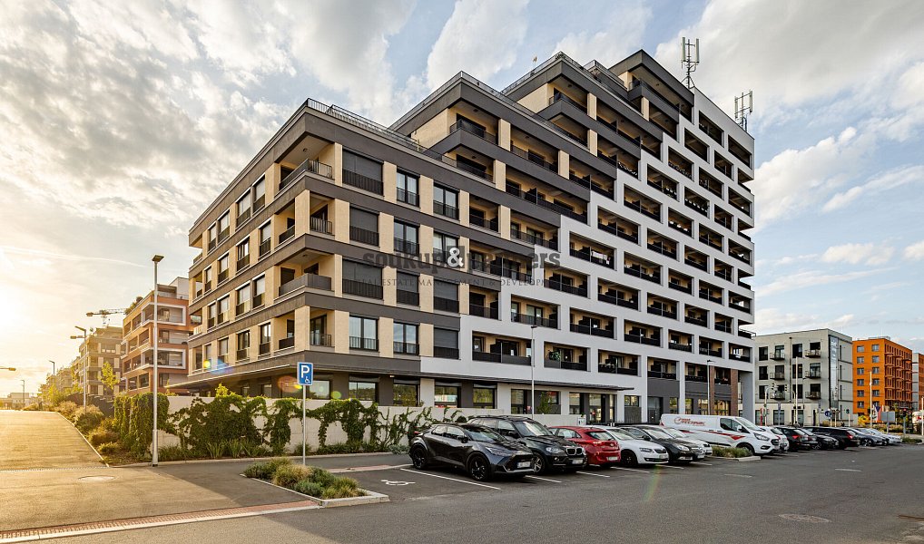 Prodej bytu 1+kk 37 m², Praha – náhled fotky 16