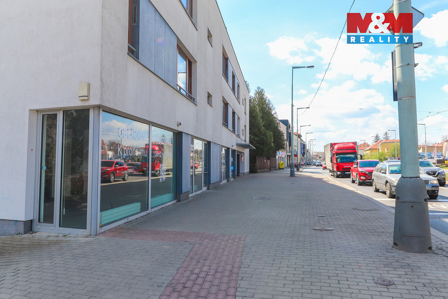 Pronájem obchodních prostor 168 m² — photo 2
