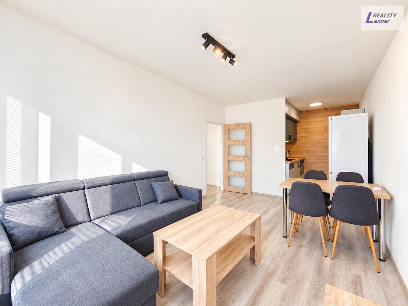 Pronájem bytu 2+kk 43 m² – fotografie 5