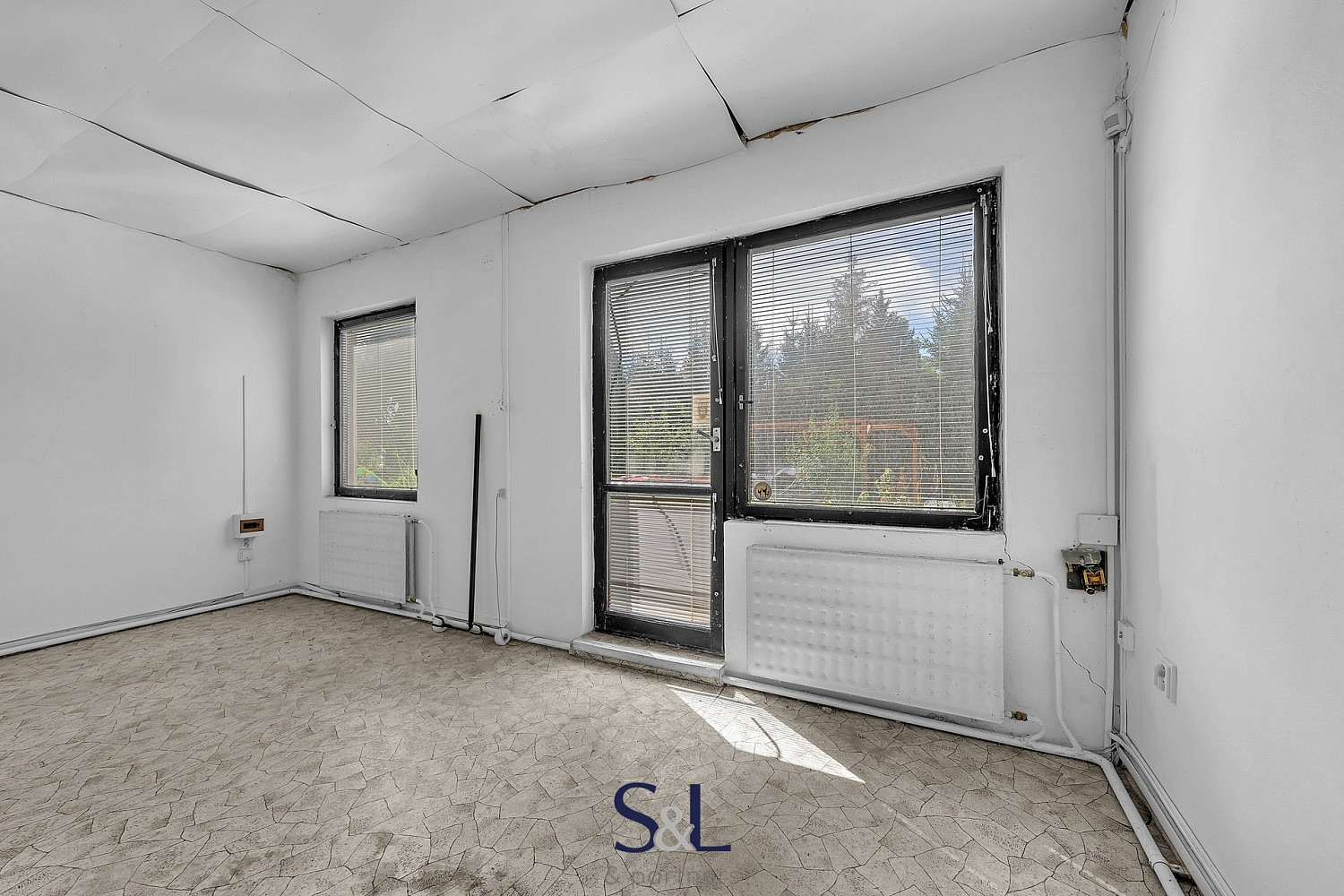 Prodej obchodních prostor 325 m² — photo 4