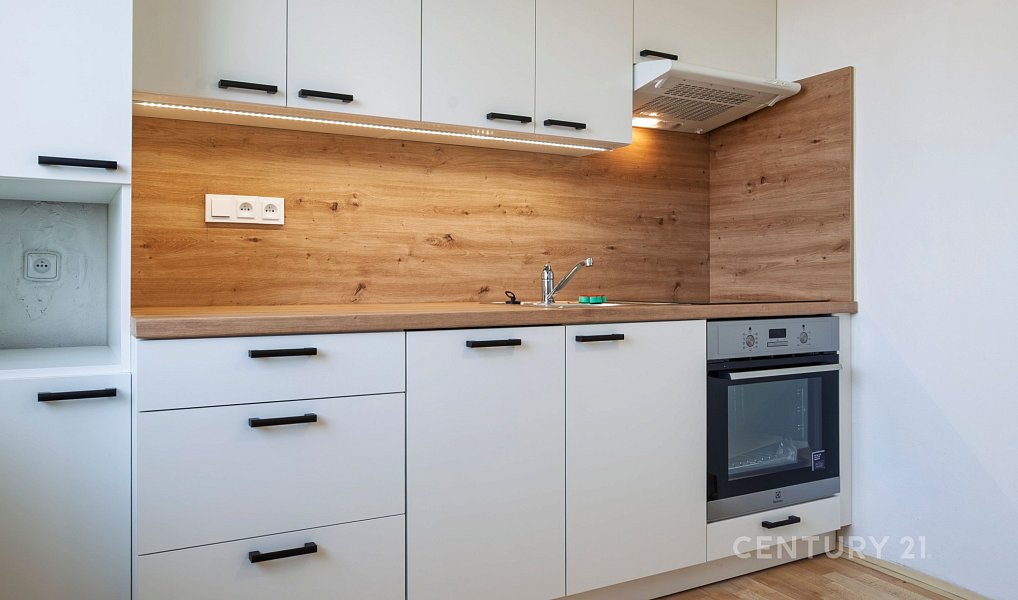 Pronájem bytu 3+1 71 m², Nový Jičín – fotka 1 z 17