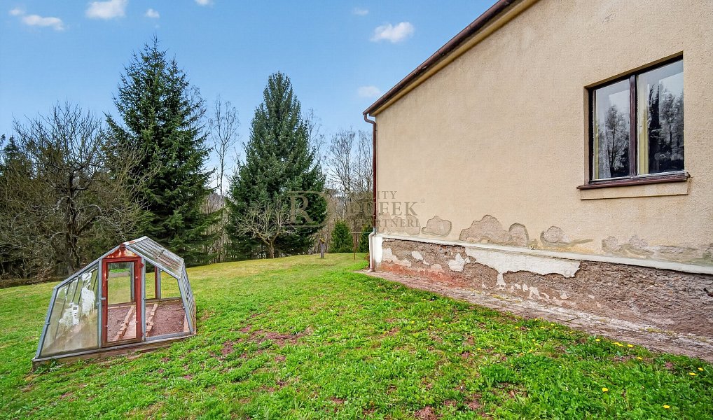 Prodej domu 165 m² s pozemkem 1 433 m², Náchod – náhled fotky 34