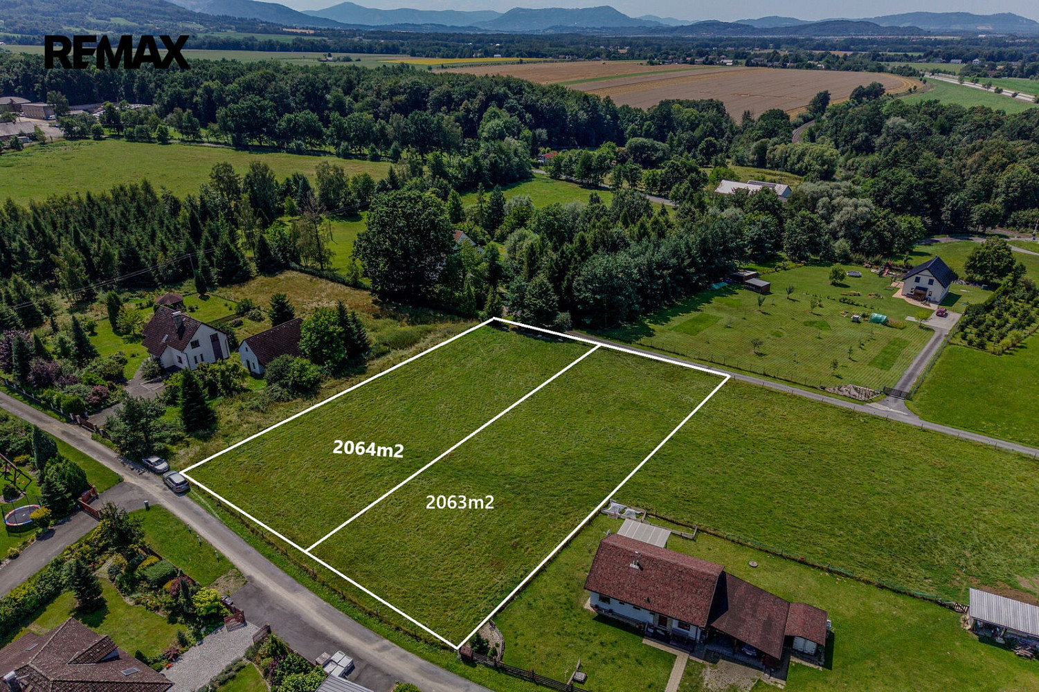 Prodej stavebního pozemku 2 064 m²