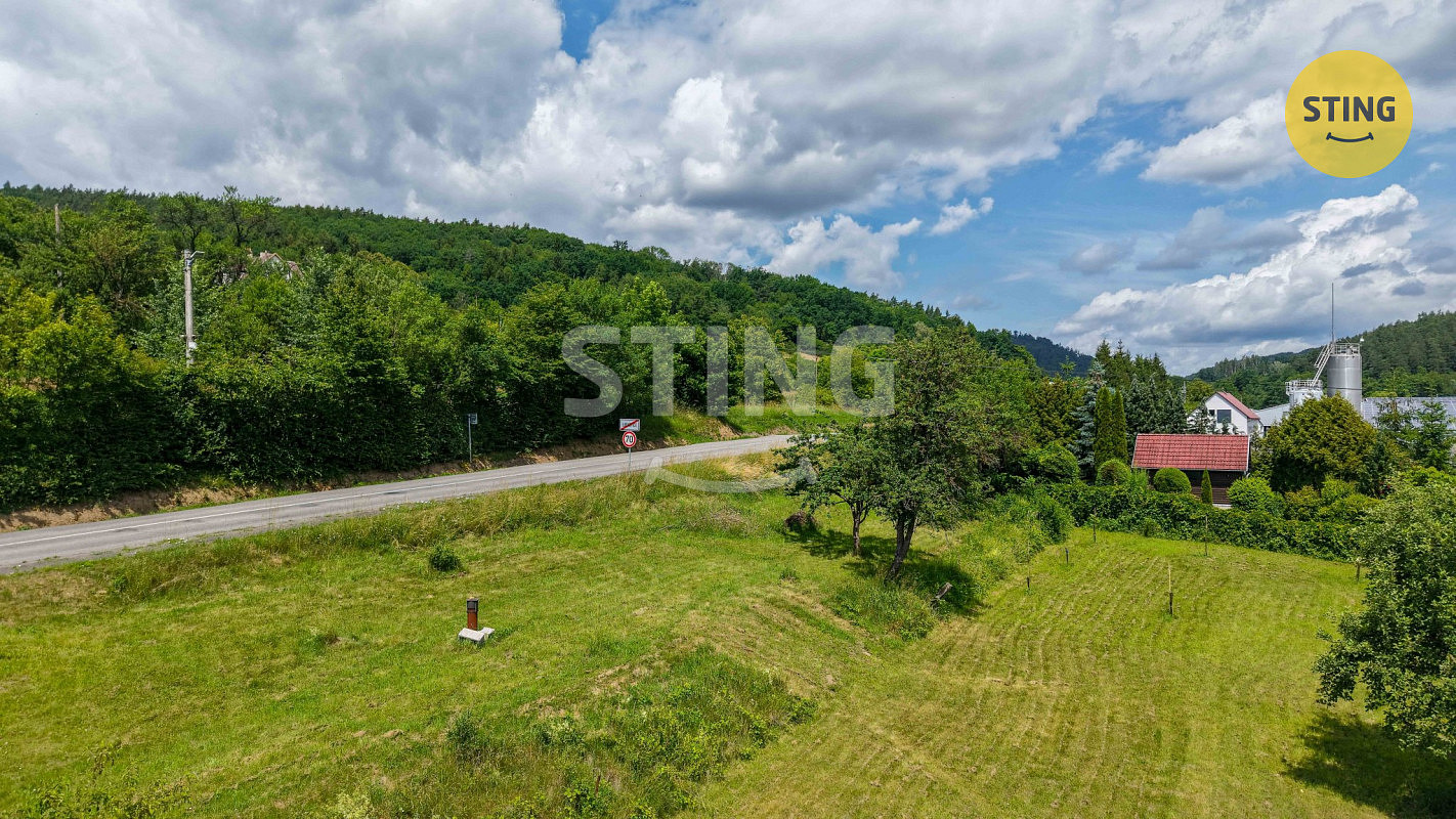 Prodej stavebního pozemku 955 m² — photo 3