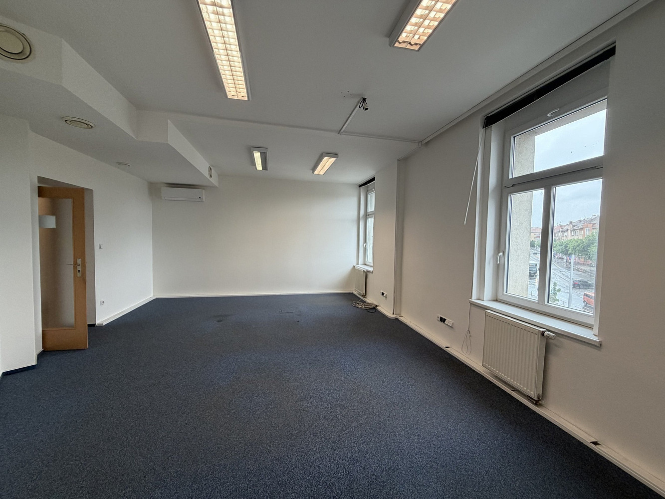 Pronájem kanceláře 209 m² — photo 4