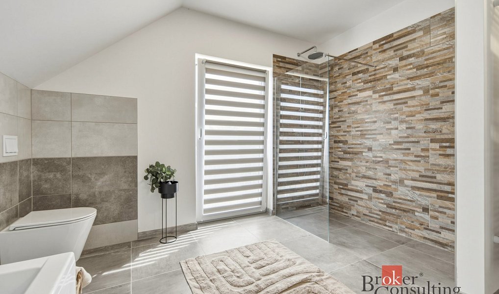 Prodej domu 194 m² s pozemkem 866 m², Litošice – náhled fotky 22