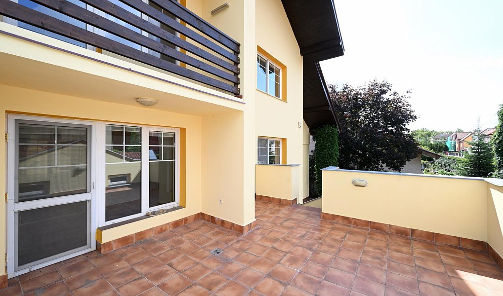 Pronájem domu 454 m² s pozemkem 726 m², Praha – náhled fotky 10