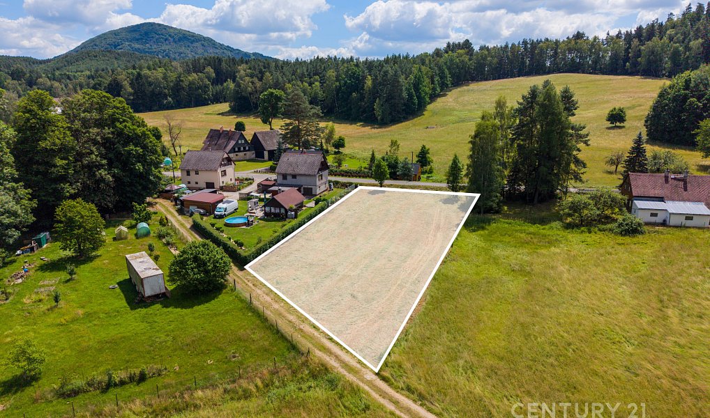 Prodej stavebního pozemku 1 943 m², Mařenice – náhled fotky 4