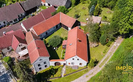 Prodej domu 300 m² s pozemkem 2 937 m², Nová Bystřice - Senotín, okres Jindřichův Hradec